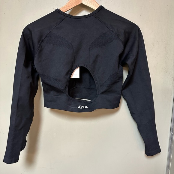 AYBL Motion Seamless Crop Top - Large - Picture 2 of 2